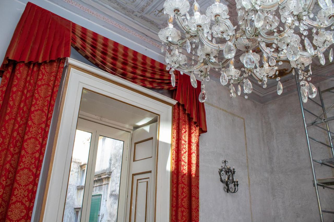 Le Stanze Del Vicere Boutique Hotel Napoli Exterior foto
