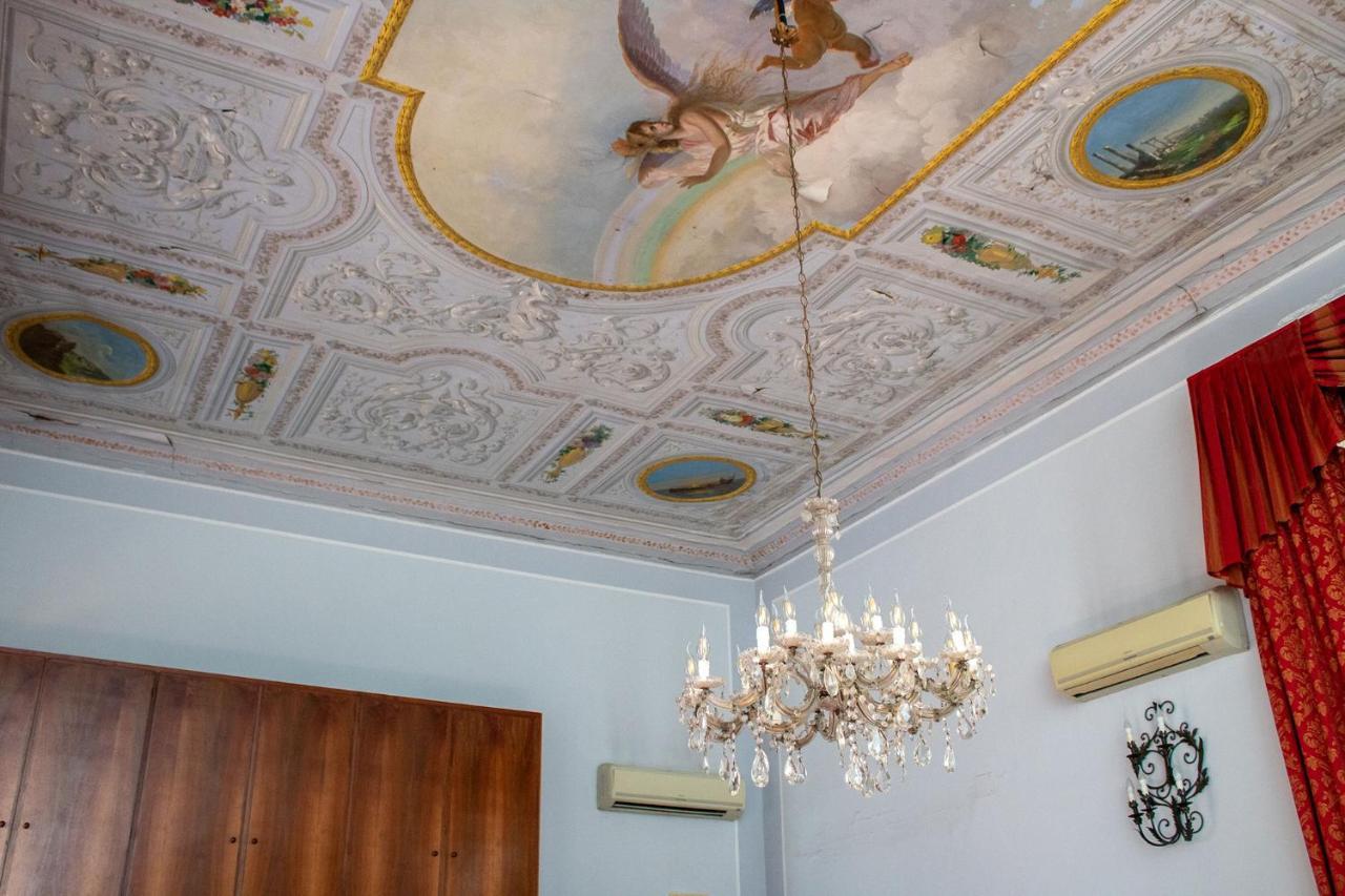 Le Stanze Del Vicere Boutique Hotel Napoli Exterior foto